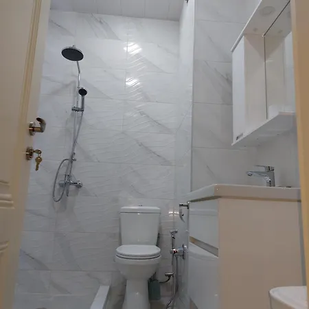 Feels Like Home - 2 Bedroom Appartment At Jikia House Tbilisi Exterior photo