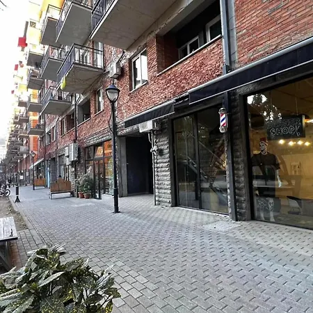 Feels Like Home - 2 Bedroom Appartment At Jikia House Tbilisi Exterior photo