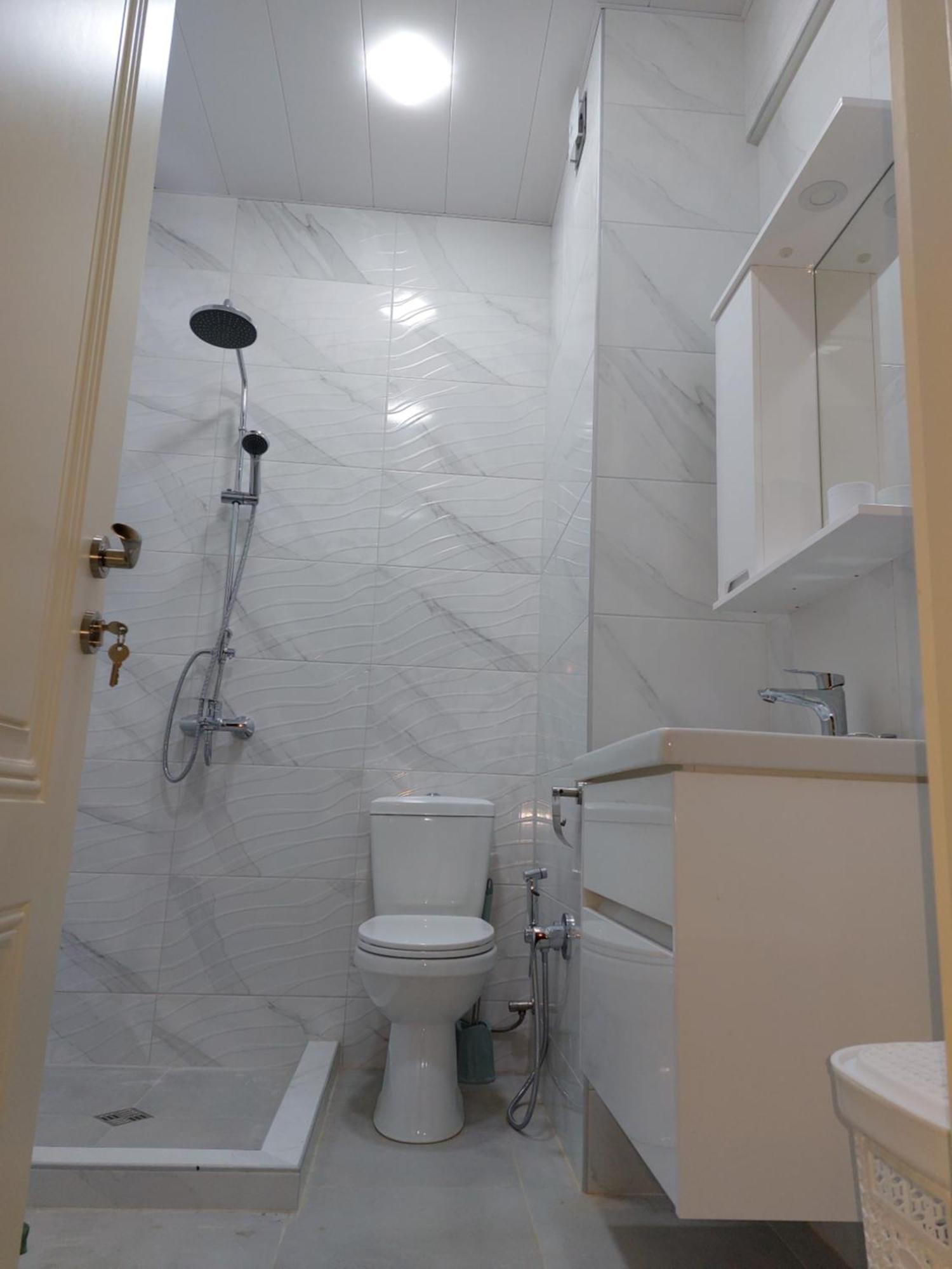 Feels Like - 2-bedroom At Jikia House Апартаменты